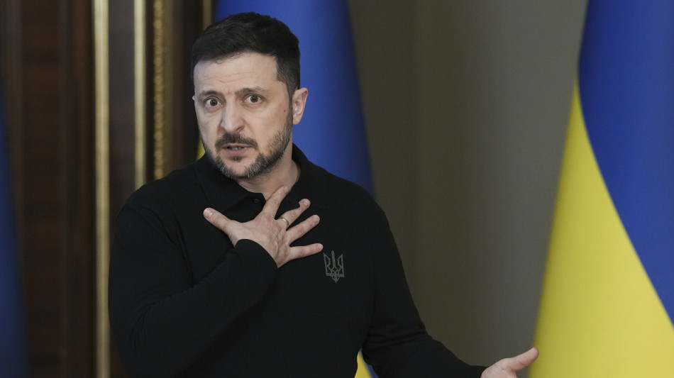Zelensky, Putin comincia Venerdì Santo con raid su ucraini