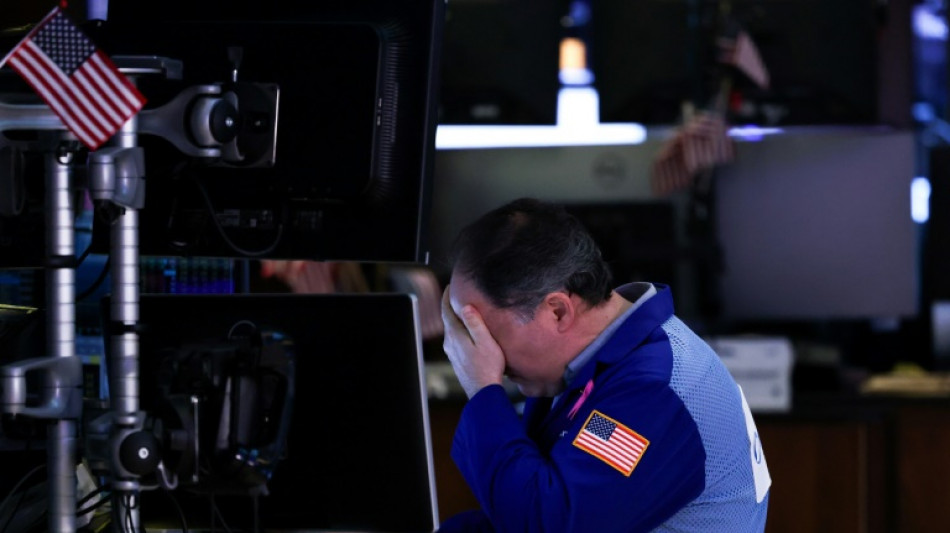 Wall Street termine en berne, les perspectives économiques américaines inquiètent