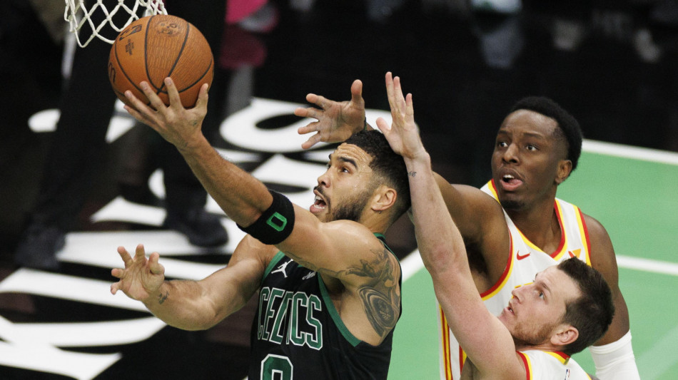 Nba, Tatum dà la vittoria a Boston sulla sirena