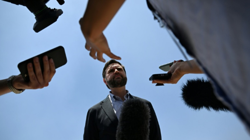 JD Vance diz que Rússia e Ucrânia devem alcançar acordo ou EUA abandonarão negociações