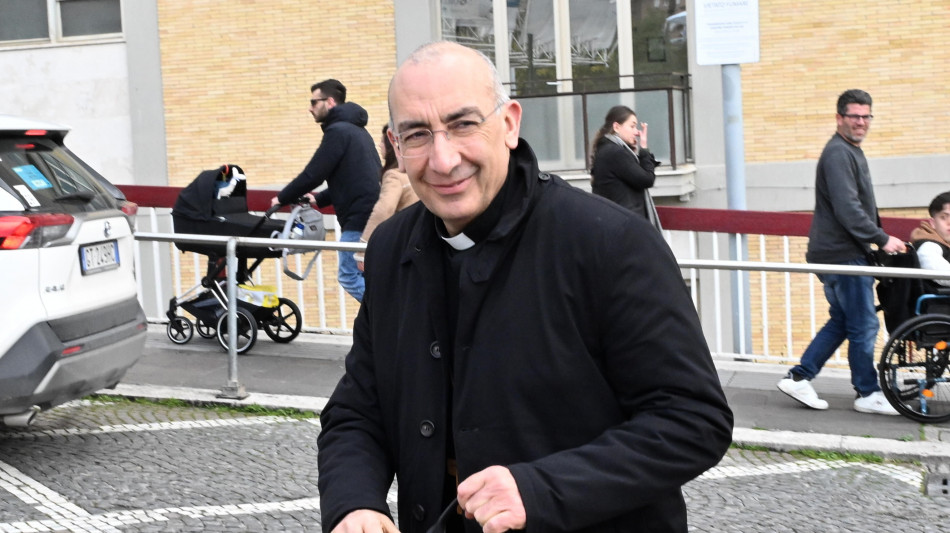 Card. Reina, non è il tempo di equilibrismi o rivalse