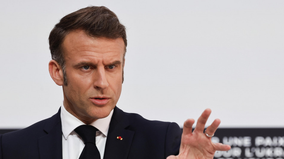 Macron annuncia 'forza di rassicurazione' in Ucraina
