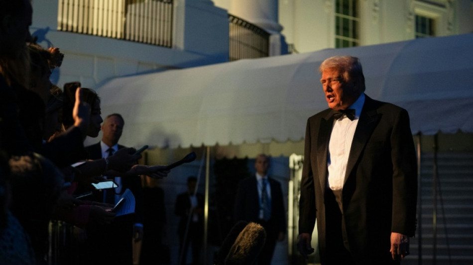 EEUU acusa a un hombre de apuntar con un puntero l&aacute;ser al helic&oacute;ptero de Trump