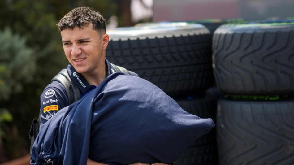 Hadjar segue fora e voltar&aacute; a ser substitu&iacute;do por Lawson no GP da It&aacute;lia de F1