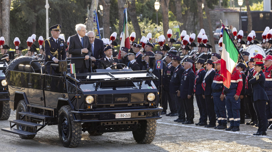 Mattarella, grati all'Arma, forte sentimento affetto da italiani