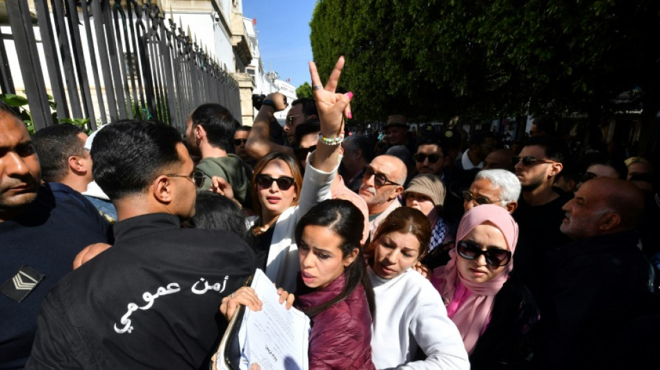 Tunisie: jusqu'à 66 ans de prison dans le méga-procès du "complot" contre les opposants