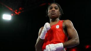 Boxeadora conquista primeira medalha da hist&oacute;ria da equipe ol&iacute;mpica de refugiados
