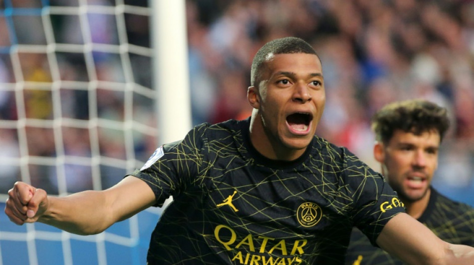 PSG vence Troyes e d&aacute; mais um passo rumo ao t&iacute;tulo franc&ecirc;s