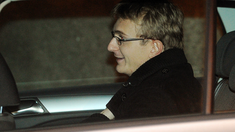 Pg Milano, parere parzialmente positivo a semilibertà di Stasi