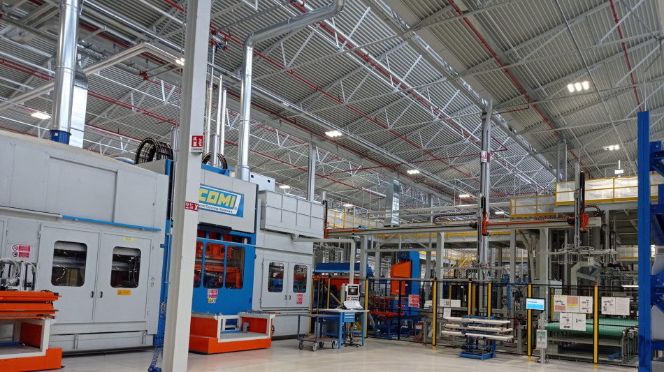 Electrolux, a Porcia (Pordenone) solidariet&agrave; da marzo