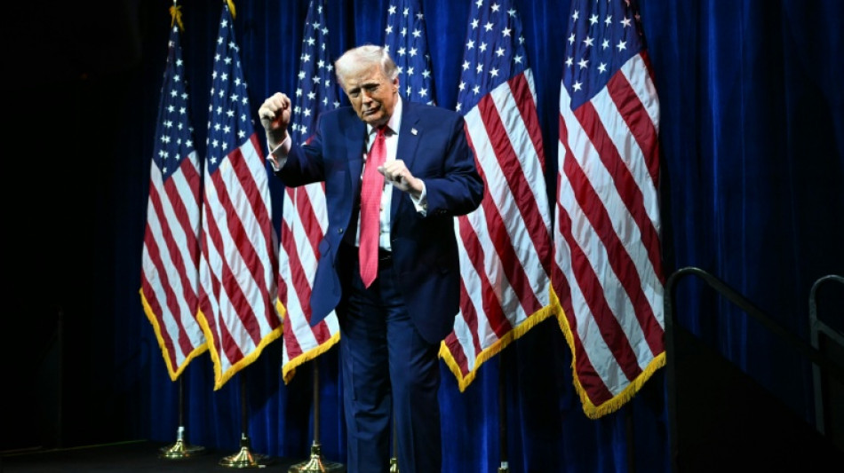 Trump diz que 'sua moral' &eacute; o &uacute;nico limite para a&ccedil;&otilde;es dos EUA no exterior