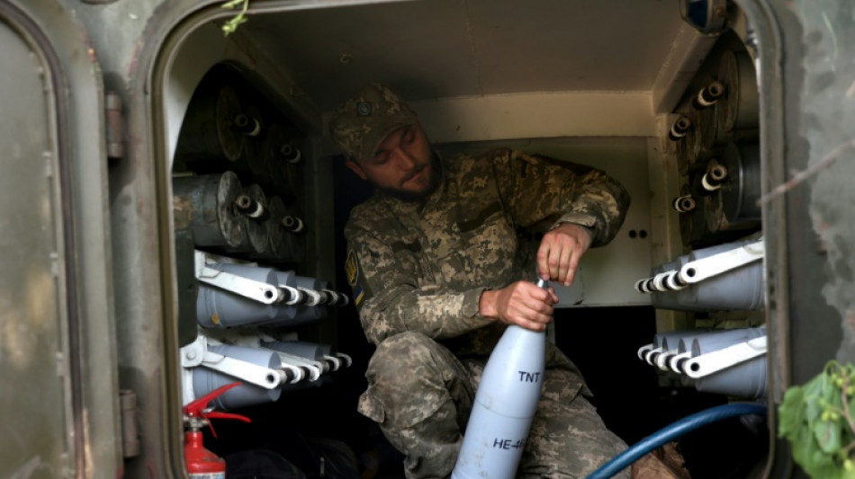 Ukraine : violents combats au Donbass, Zelensky appelle &agrave; "tenir le coup"
