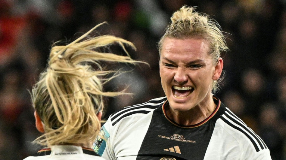 Popp f&uuml;hrt DFB-Frauen zum WM-Traumstart