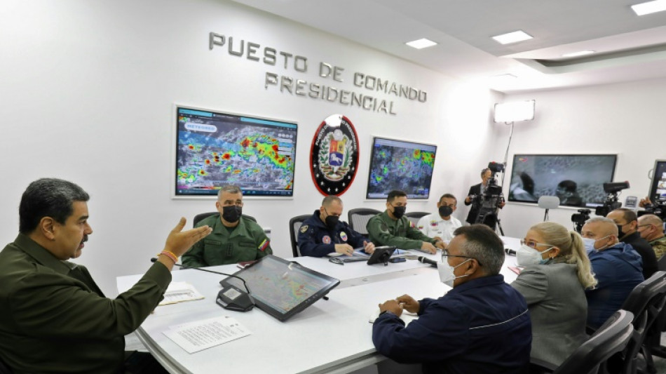 Venezuela suspende las clases y ordena otras restricciones ante la llegada de un cicl&oacute;n tropical