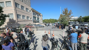 Gerichtsverhandlung gegen CHP in der T&uuml;rkei begonnen: Parteichef droht Absetzung