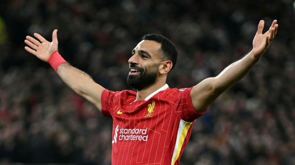 Salah renueva y cumplir&aacute; una d&eacute;cada en el Liverpool