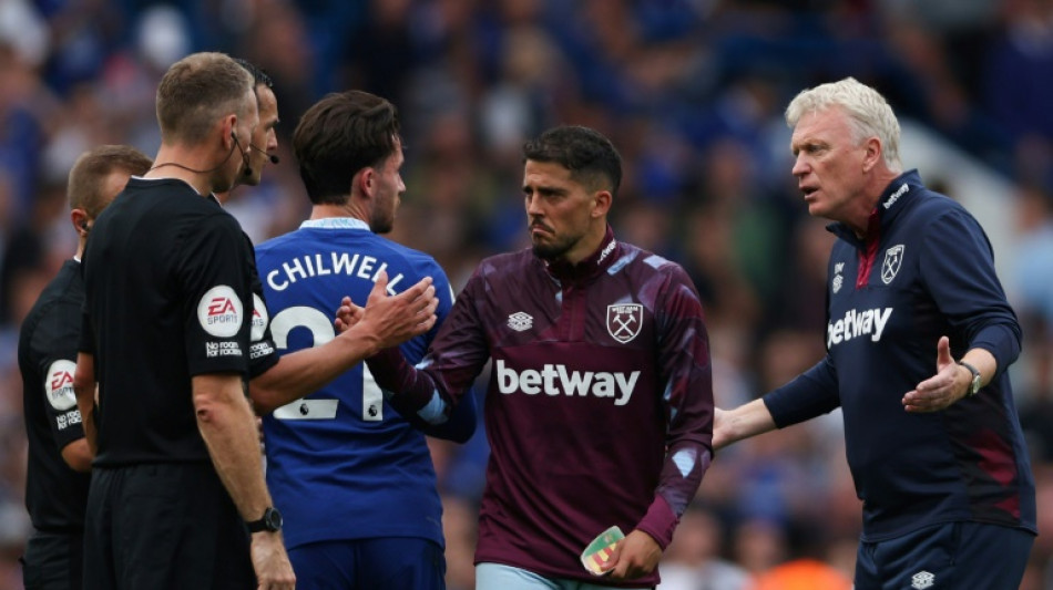 Referees' body to cooperate with Premier League review of VAR