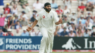 Australia's Smith takes pre-Ashes swipe at 'Mastermind' Panesar 