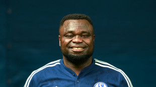 Asamoah tr&auml;umt von Manager-Karriere in der Bundesliga