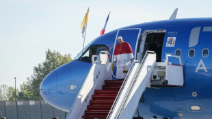 Le&atilde;o XIV chega &agrave; Fran&ccedil;a para primeira visita de um papa em 18 anos