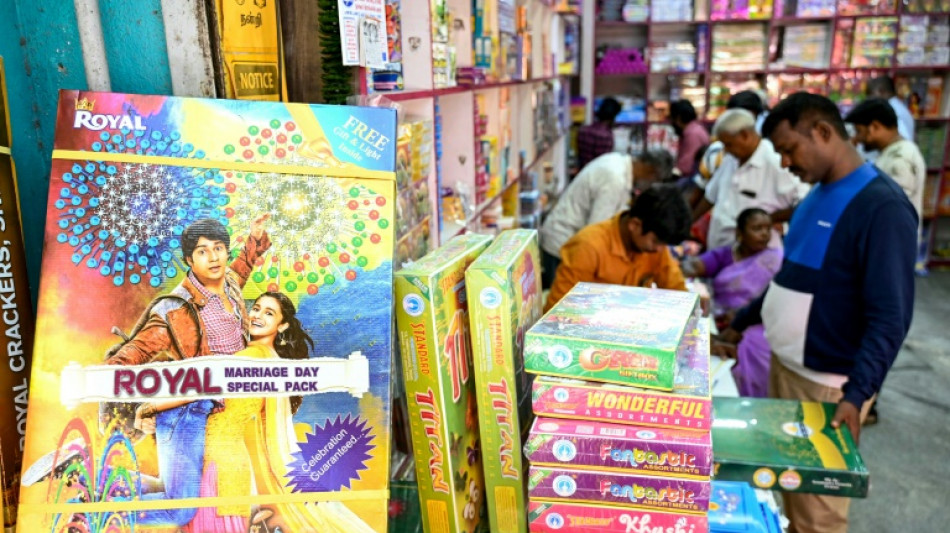 M&aacute;s de 150 heridos en una explosi&oacute;n por fuegos artificiales en un templo de India