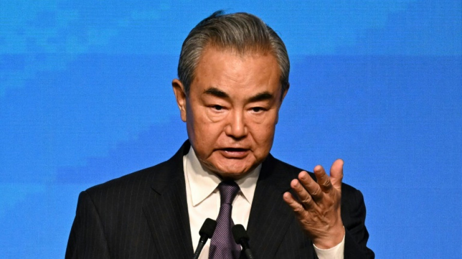 Le chef de la diplomatie chinoise en Europe pour resserrer les liens face &agrave; Washington