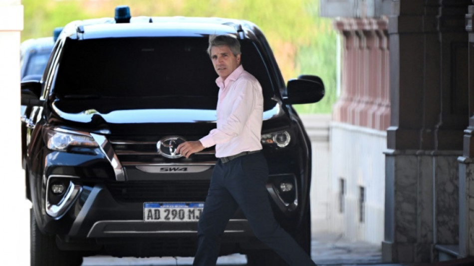 Argentina negocia empr&eacute;stimo de US$ 20 bilh&otilde;es com FMI