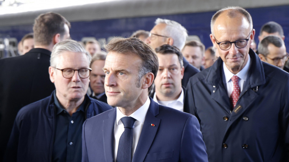 Merz-Macron-Starmer vogliono sentire Trump prima di Putin