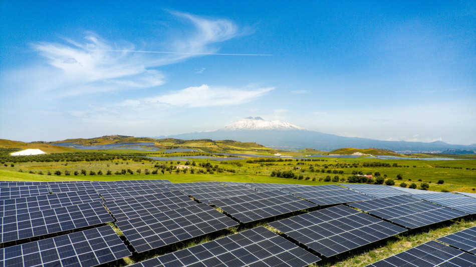 Ecco, nel 2025 installati 7 Gw di nuove rinnovabili, ne servirebbero 10
