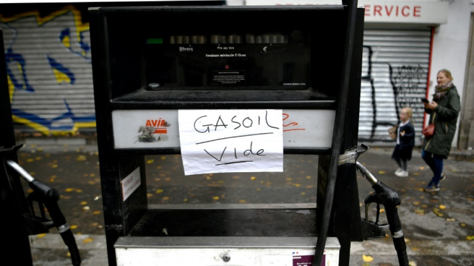 Carburants: r&eacute;union &agrave; l'Elys&eacute;e face &agrave; la gr&egrave;ve chez TotalEnergies