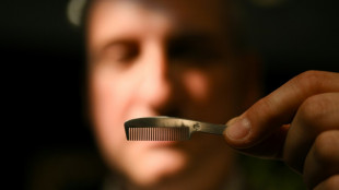 Klavier von Freddy Mercury in London f&uuml;r zwei Millionen Euro versteigert