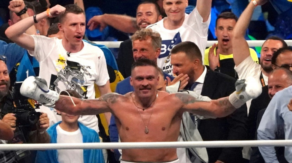 Dubois' trainer accuses Usyk of 'conning boxing world'