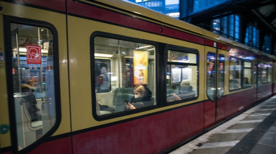 Urteil: Berliner S-Bahn muss Videoaufnahmen nicht an Fahrgäste herausgeben