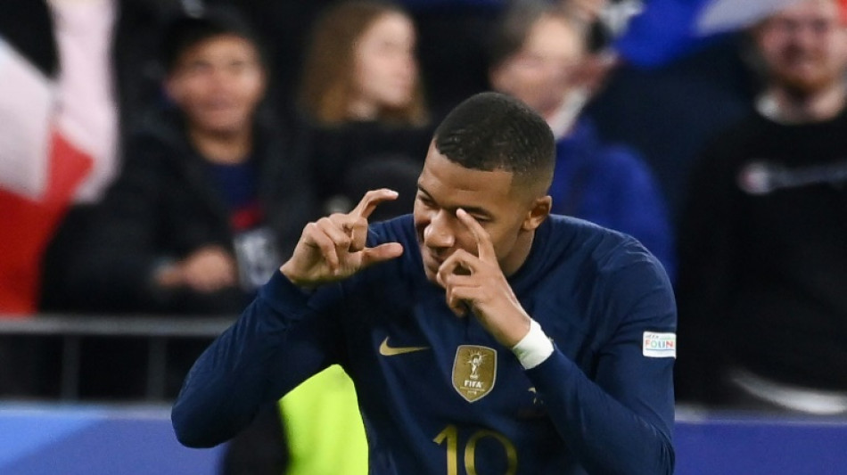 Mbappe stars as France shrug off troubles to outclass Austria