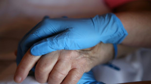 Scinder les textes soins palliatifs et aide active &agrave; mourir est "une erreur" pour Braun-Pivet