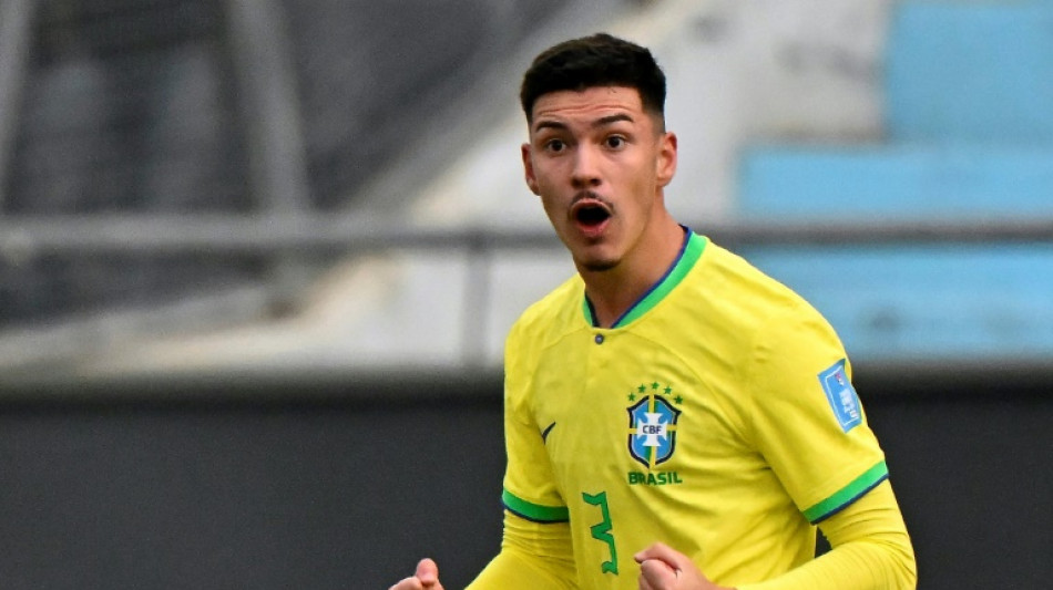 Brasil vence Nig&eacute;ria e vai &agrave;s oitavas do Mundial Sub-20