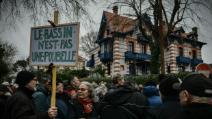 Eaux us&eacute;es dans le Bassin d'Arcachon: manifestation contre un "permis &agrave; polluer"