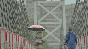 Un potente tif&oacute;n se acerca a Taiw&aacute;n despu&eacute;s de provocar inundaciones en Filipinas