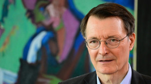 Lauterbach k&uuml;ndigt h&ouml;here Beitr&auml;ge f&uuml;r Kranken- und Pflegeversicherung an