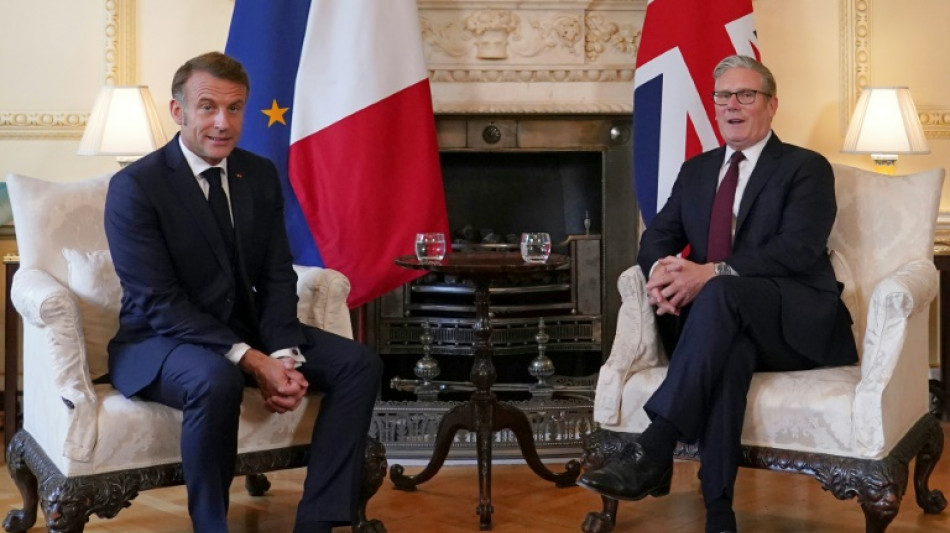 Macron se re&uacute;ne com Starmer em Londres, com imigra&ccedil;&atilde;o no centro das negocia&ccedil;&otilde;es