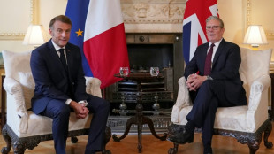 Macron se re&uacute;ne com Starmer em Londres, com imigra&ccedil;&atilde;o no centro das negocia&ccedil;&otilde;es