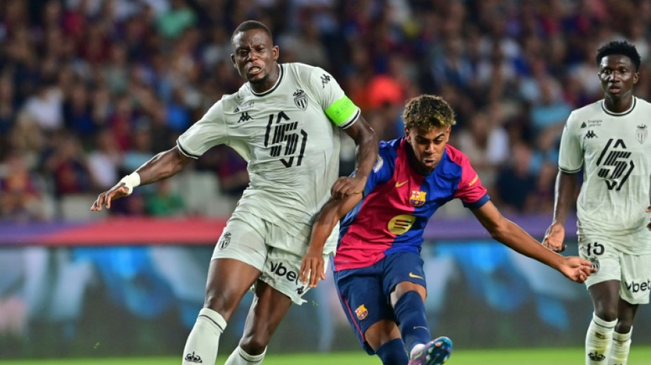Barcelona &eacute; atropelado pelo Monaco no Trof&eacute;u Joan Gamper