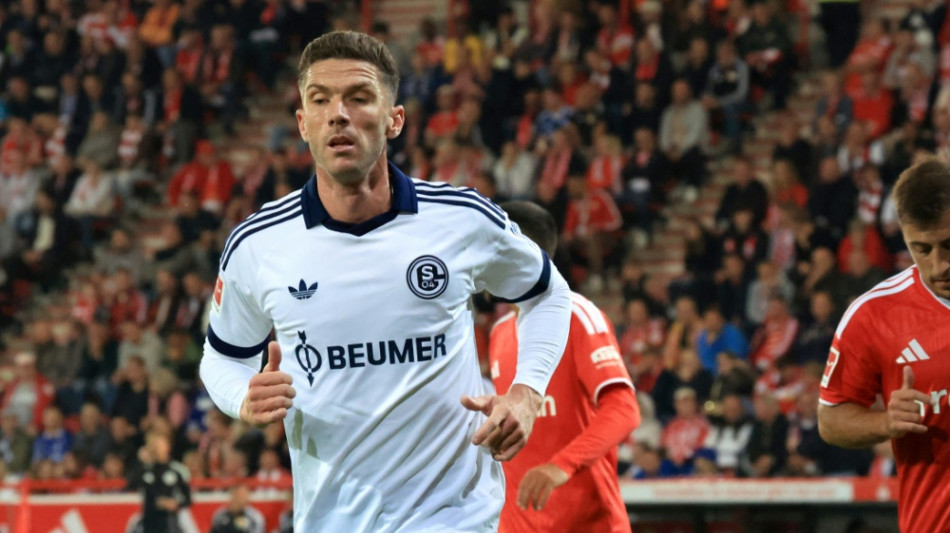 Erster Bundesliga-Sieg seit R&uuml;ckkehr: Gosens erl&ouml;st Schalke