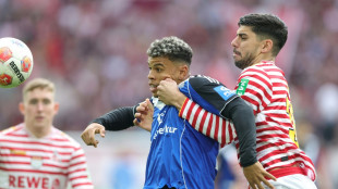 Traumtor und doppeltes Gelb-Rot: K&ouml;ln gewinnt Aufsteigerduell