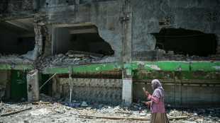 Concluye la b&uacute;squeda en la escuela colapsada en Indonesia con un saldo de 67 muertos