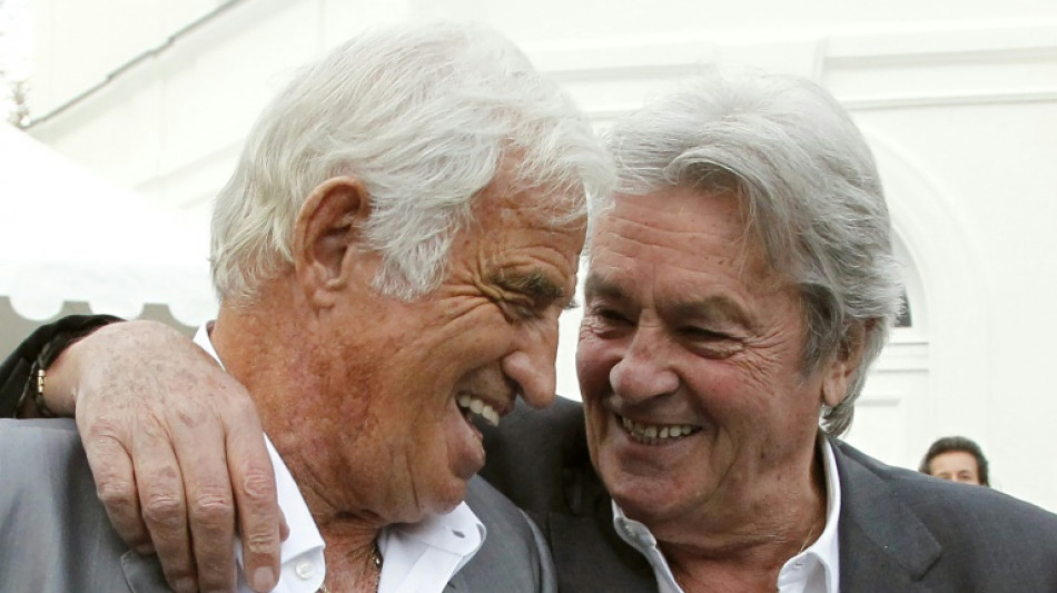 Belmondo et Delon, des fr&egrave;res siamois "diam&eacute;tralement oppos&eacute;s"