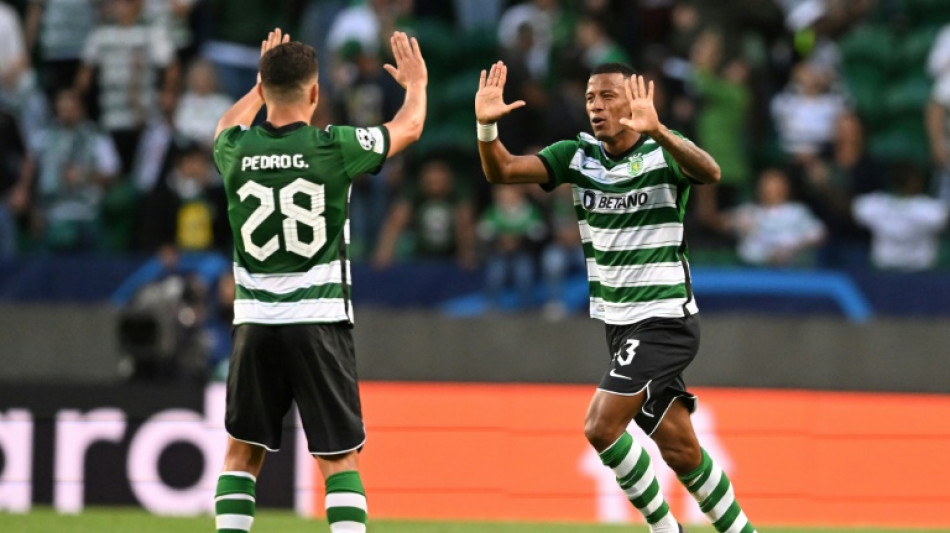 Paulinho strikes late as Sporting stun Spurs