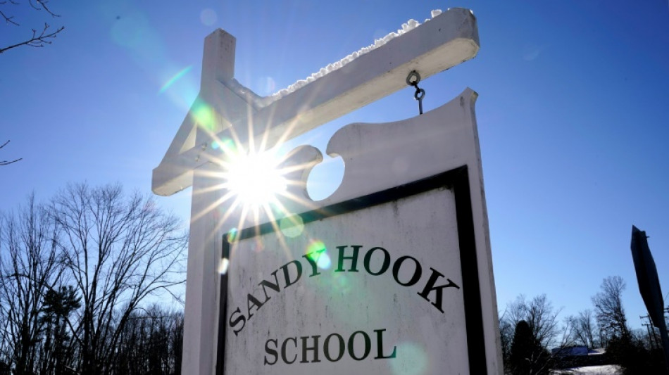 Biden fordert an zehntem Jahrestag von Grundschulmassaker sch&auml;rferes Waffenrecht