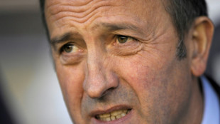 El veterano DT espa&ntilde;ol Lotina entrenar&aacute; el Vissel Kobe de Andr&eacute;s Iniesta