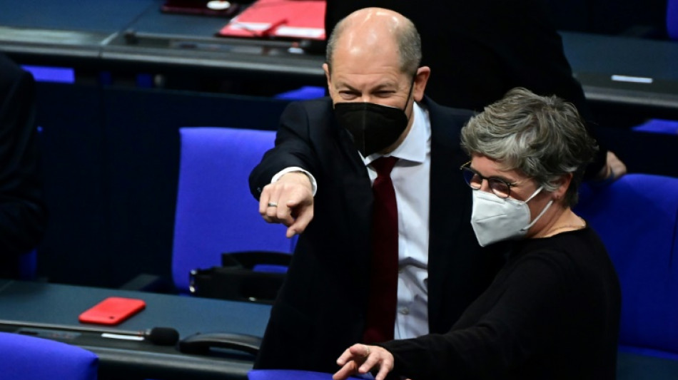 Gr&uuml;nen-Fraktionsspitze empfiehlt Zustimmung zu Scholz' Atomkurs